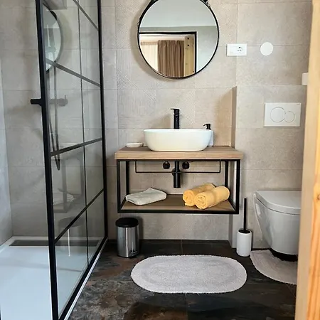 Paola Cozy Apartment *